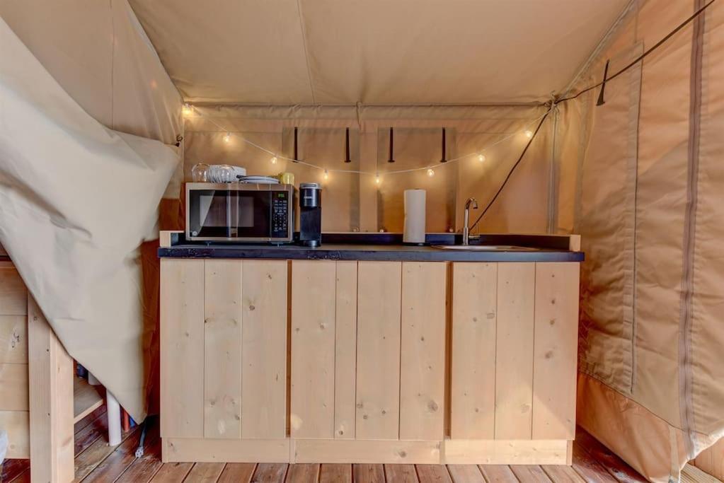 12 Fires Luxury Glamping With Heating #3 Hotell Johnson City Eksteriør bilde