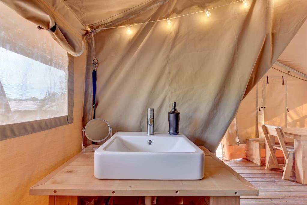 12 Fires Luxury Glamping With Heating #3 Hotell Johnson City Eksteriør bilde